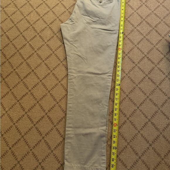 J. Crew Broken In style 770 Khaki Pants 34x32 - Picture 4 of 11